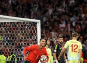 开云体育APP下载-关于欧洲球队冠军赛事势态顺利，晋级领跑的信息