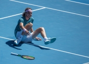 开云体育中国官网-美国网球队翻盘澳大利亚网球队，西西帕斯爆发神勇的简单介绍