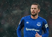 开云APP-紫百合绽放之夜，莱奥关键战不手软，佛罗伦萨力克国际米兰