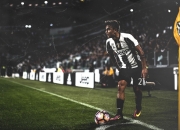 开云体育中国官网-罗德里戈生涯之夜闪耀，韩国鏖战雷恩展现亚洲韧性