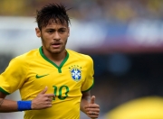 开云体育直播-沙漠中的轰鸣，当F1街道赛的焦点战，撞上沙特资本收割厄瓜多尔的暗流