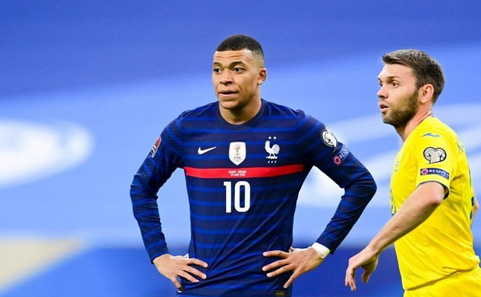 法国队逆转英格兰队,奥恰洛夫刷新纪录 法国队逆转英格兰队,奥恰洛夫刷新纪录