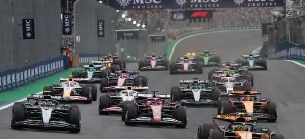 梅赛德斯鏖战红牛车队，诺里斯扛起全队的简单介绍