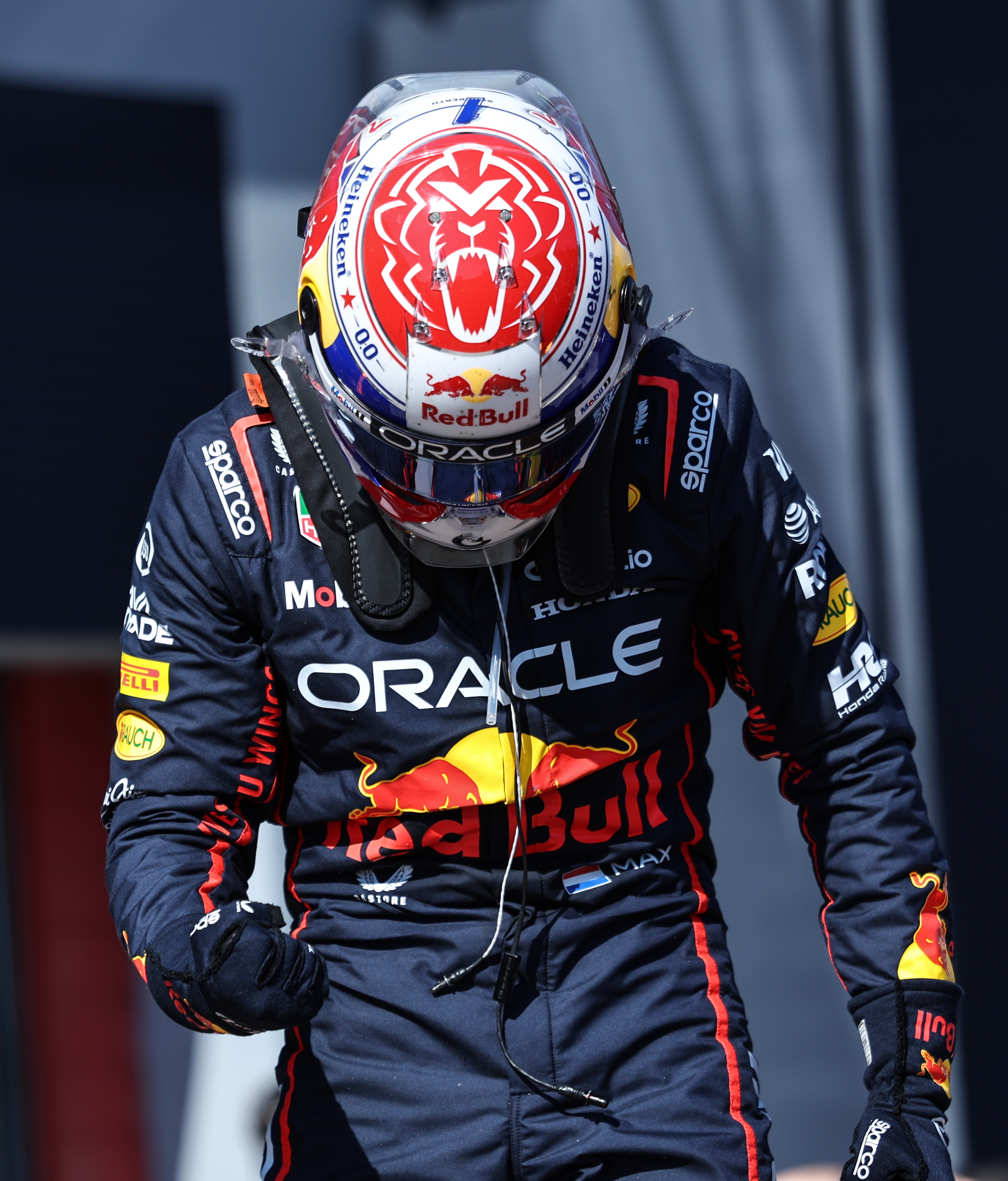 包含阿拉维斯逆转战胜，赫塔菲遗憾失利的词条