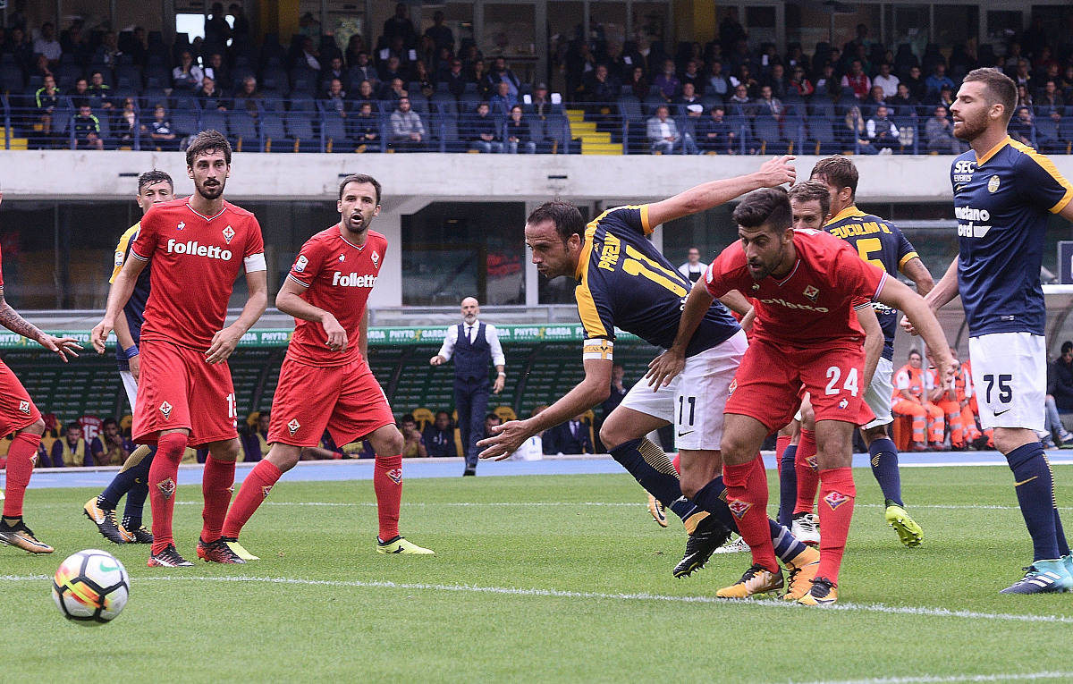 曼联遭遇斯托克城挑战,能否守住领先地位?的简单介绍 曼联遭遇斯托克城挑战,能否守住领先地位?的简单介绍