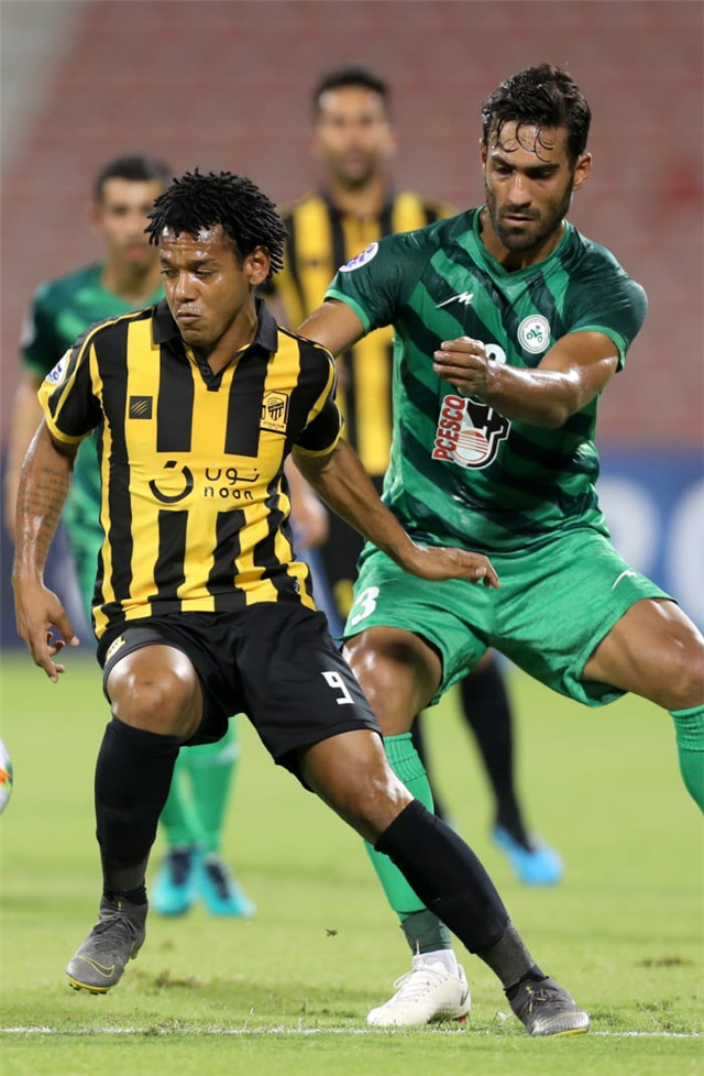 强者战场!顶尖球队的较量将创造传奇的简单介绍 强者战场!顶尖球队的较量将创造传奇的简单介绍