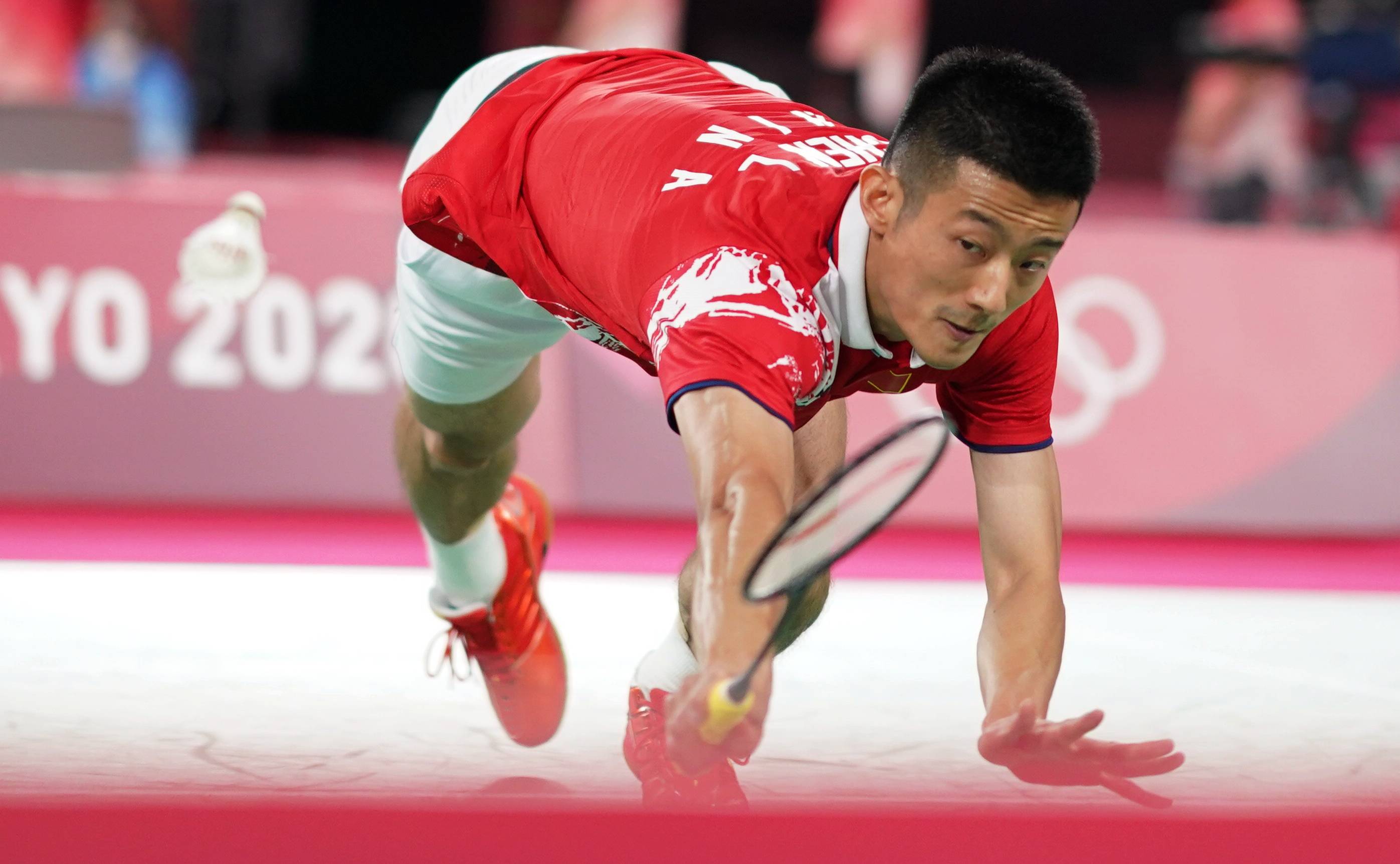 中国羽毛球队鏖战英格兰羽毛球队,谌龙绝境逆转的简单介绍 中国羽毛球队鏖战英格兰羽毛球队,谌龙绝境逆转的简单介绍