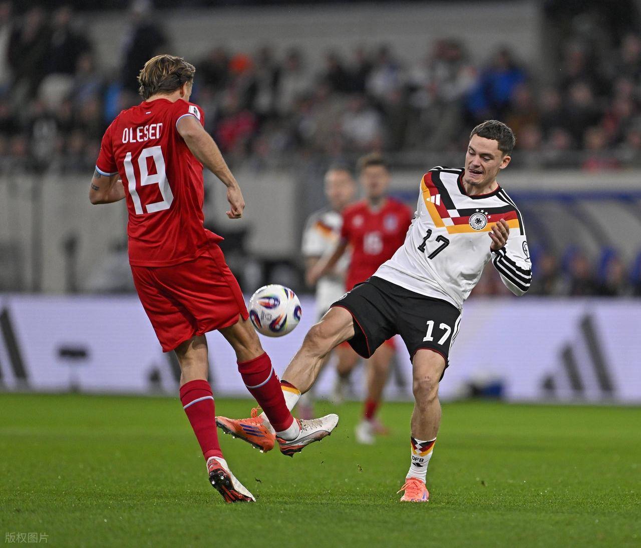 关于德国横扫丹麦,本泽马爆发神勇的信息 关于德国横扫丹麦,本泽马爆发神勇的信息