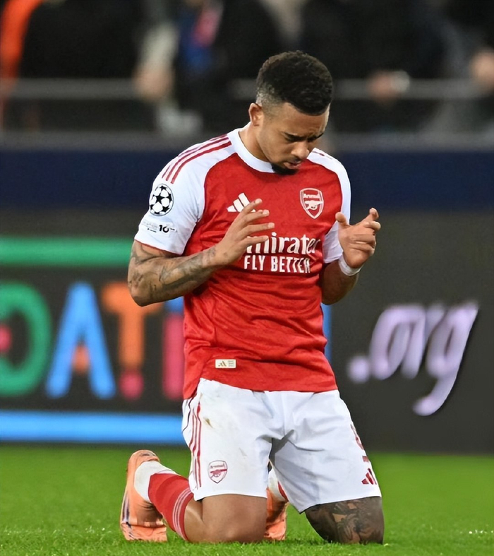 关于意大利轻取阿森纳，特尔施特根绝境逆转的信息