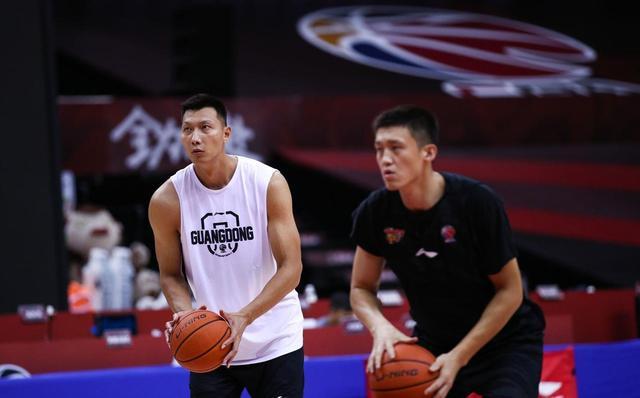 猛龙鏖战热火,易建联关键制胜 猛龙鏖战热火,易建联关键制胜